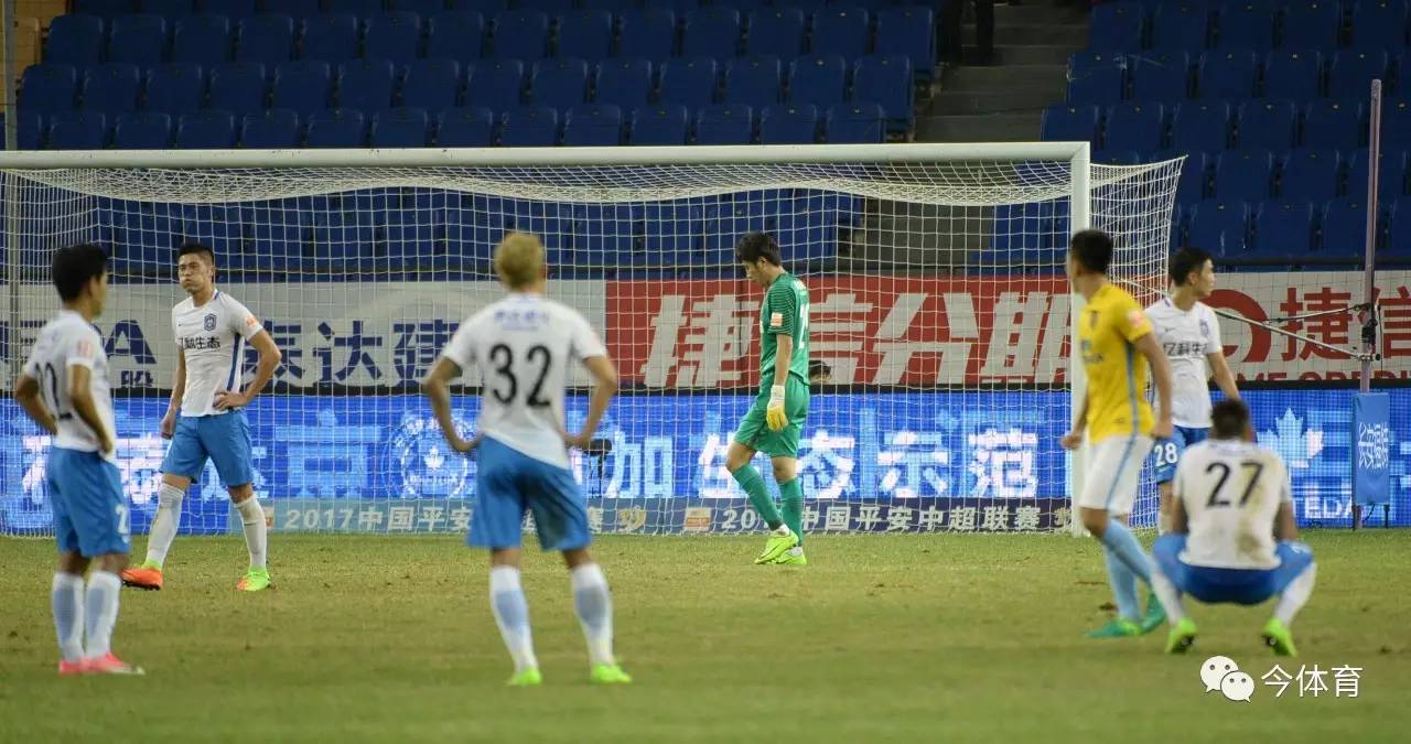 憋屈！曹阳进球，马丁内斯压哨扳平，亿利队到手的3分飞了