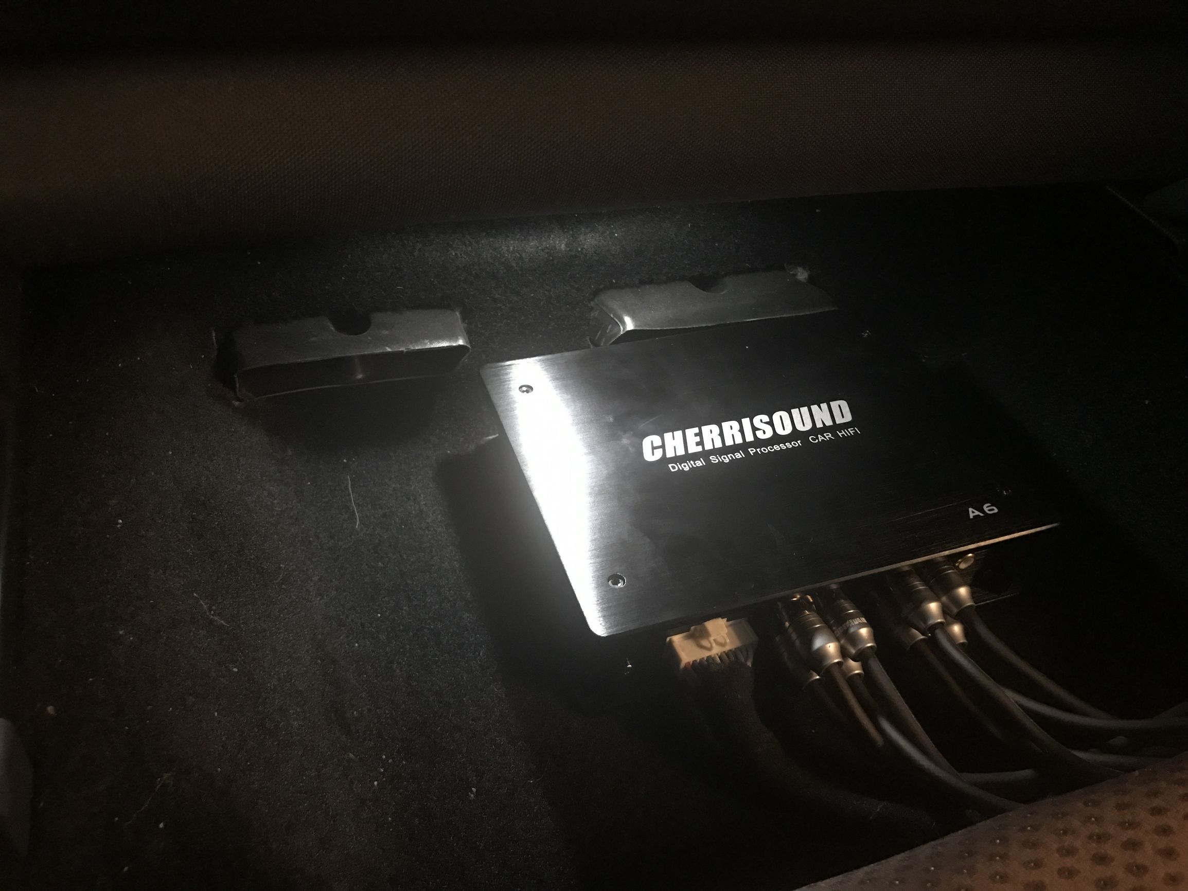 英菲尼迪q50l改装声浪多少钱,英菲尼迪q50l改装劲浪音响