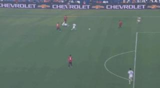 拉什福德18分钟双响，曼联首秀大胜银河！但穆帅要开吹风机了