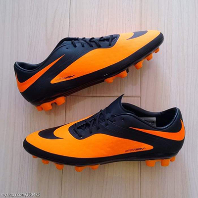 耐克的哪款足球鞋最好,耐克史上最牛逼的足球鞋