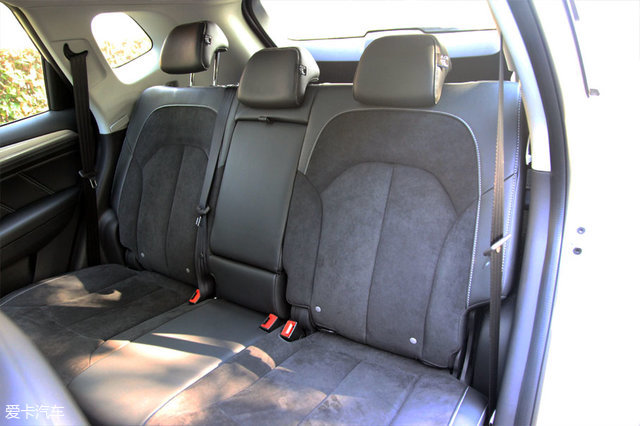 互联网汽车荣威,荣威互联网版