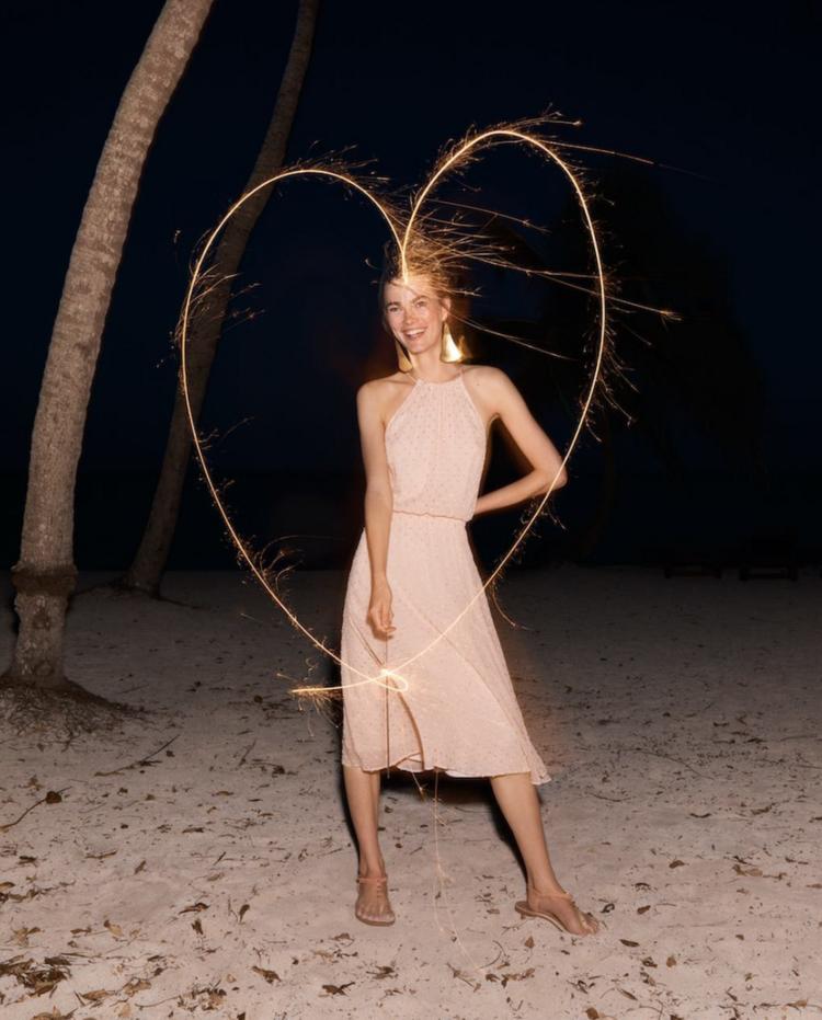 这个夏天不能错过的4款连衣裙,总有一款适合你的连衣裙