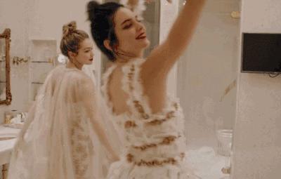 夏日最清凉又迷人的小白裙，如何穿出自己的freestyle？