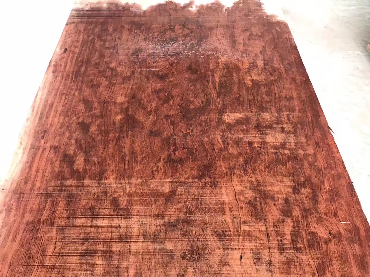 实木大板如何养护好看,未上漆的实木家具怎么保养最好