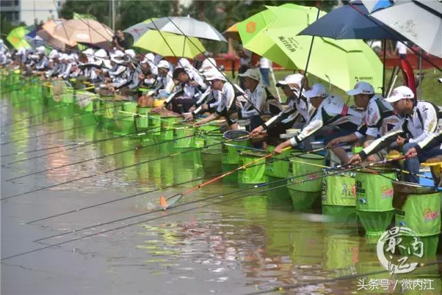 人间七月天旅游正当时,人间七月天的下一句