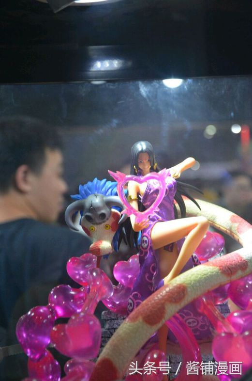 海贼王手办，动漫模型：妖都萤火虫漫展，好看好玩的东西好多