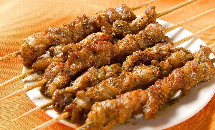 制作美味烤串的做法,教你做好吃的烤串