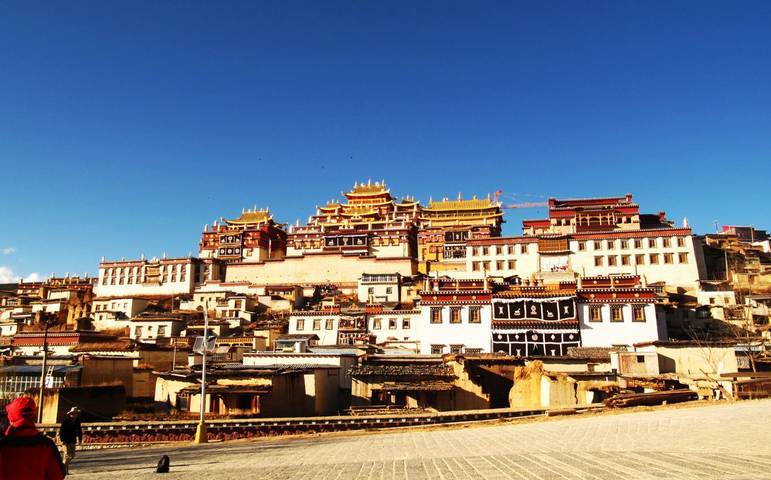 去云南玩两天攻略怎么玩好一点 (云南旅游自由行攻略7天路线推荐)