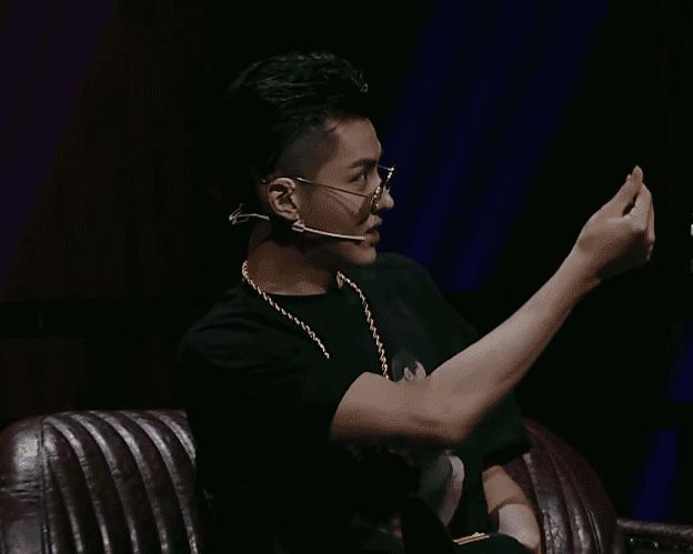 为什么女生都热衷于买包,世界级难题