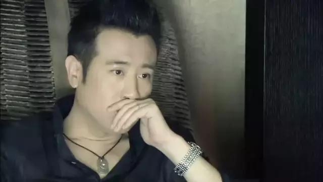 于和伟剧里霸气走路,于和伟经典步伐