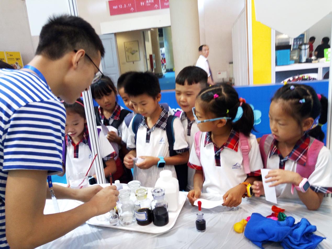 让孩子爱上科学视频,让孩子们一秒爱上物理