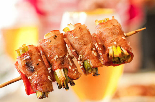 制作美味烤串的做法,教你做好吃的烤串
