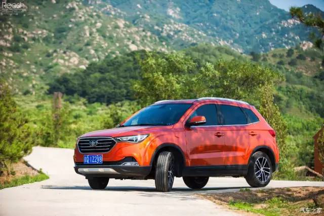 1.6l自然吸气的suv走长途够不够用,比较实用的一款车奔腾x40用车感受