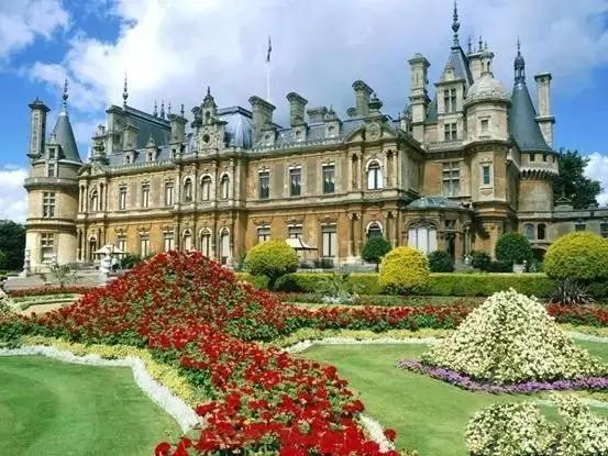 世界上最迷人的小镇,世界上最香的小镇