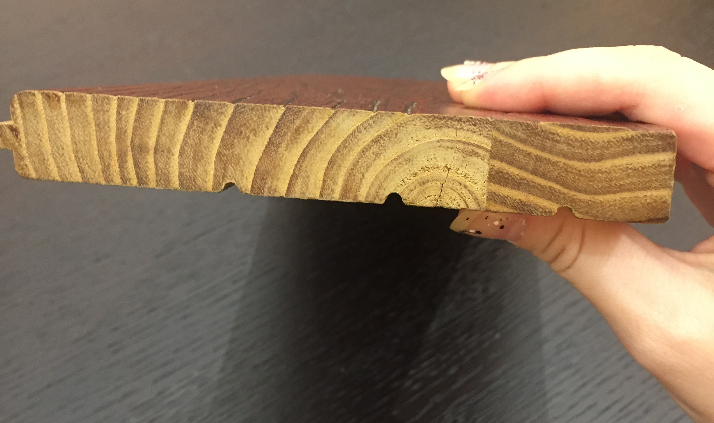 实木地板判断品质优劣标准,地板木材鉴别