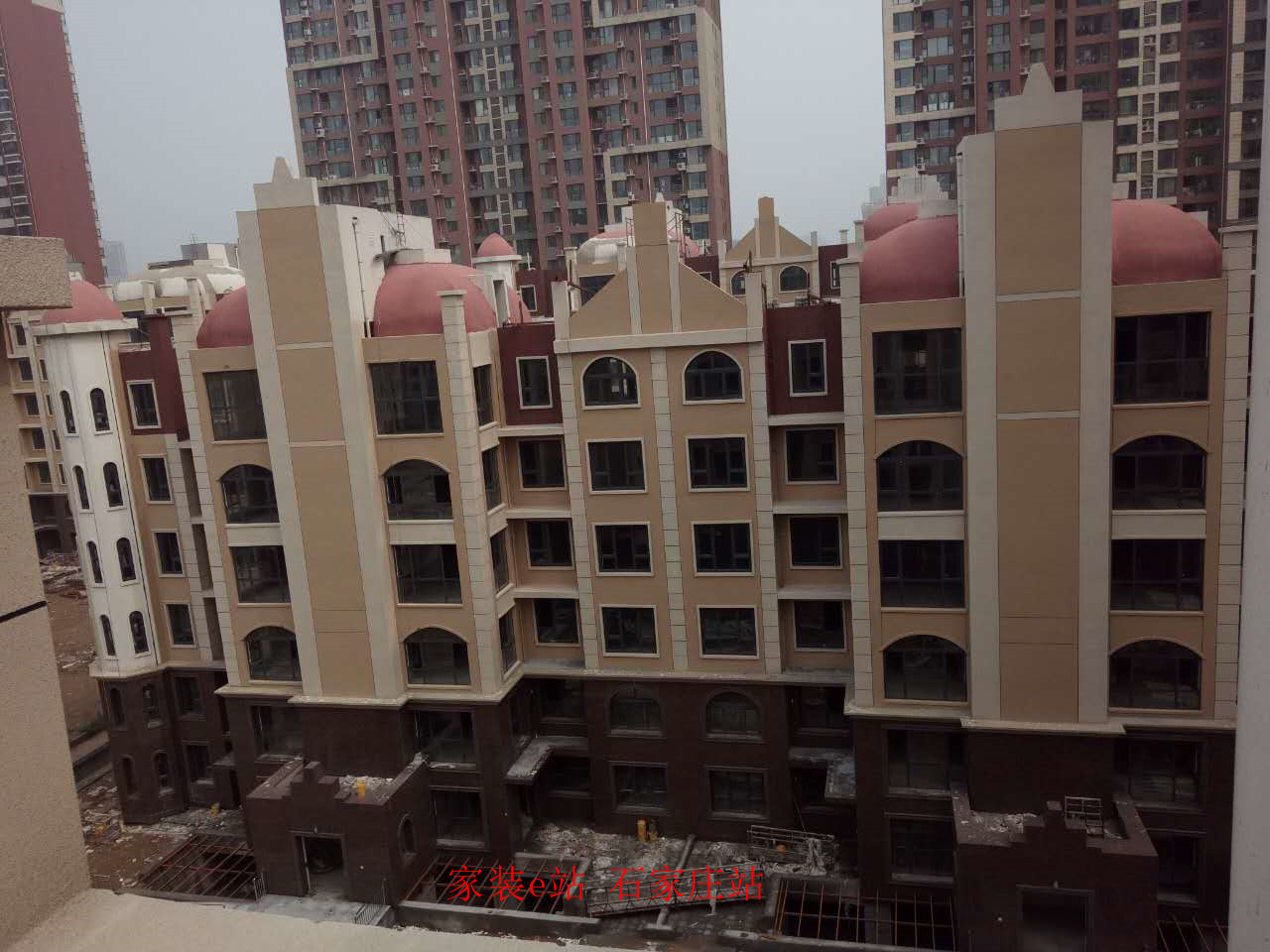 7月19号走访“白金汉府”最新施工进度