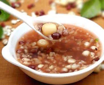 为什么儿童医院爆满,儿童诊所输液爆满