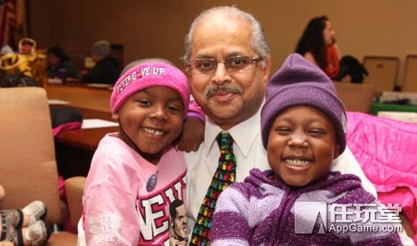 当他们还在骂《王者荣耀》时，美国人却在用游戏治疗癌症