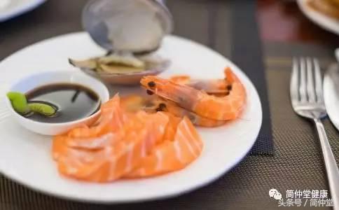 吹风机对头发伤害很大,普通吹风机对头发有害处吗