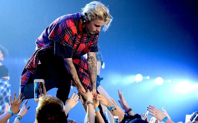JustinBieber取消Purpose世界巡演！
