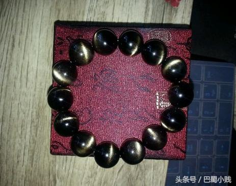 黑曜石牌真假鉴别,带彩虹眼的黑曜石有假货吗