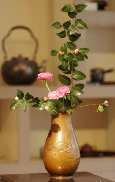 适合中式风格的花瓶,不同材质的花瓶