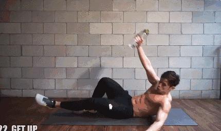 腹肌训练教程七天练出腹肌马甲线,女生练马甲线最有效方法瑜伽垫