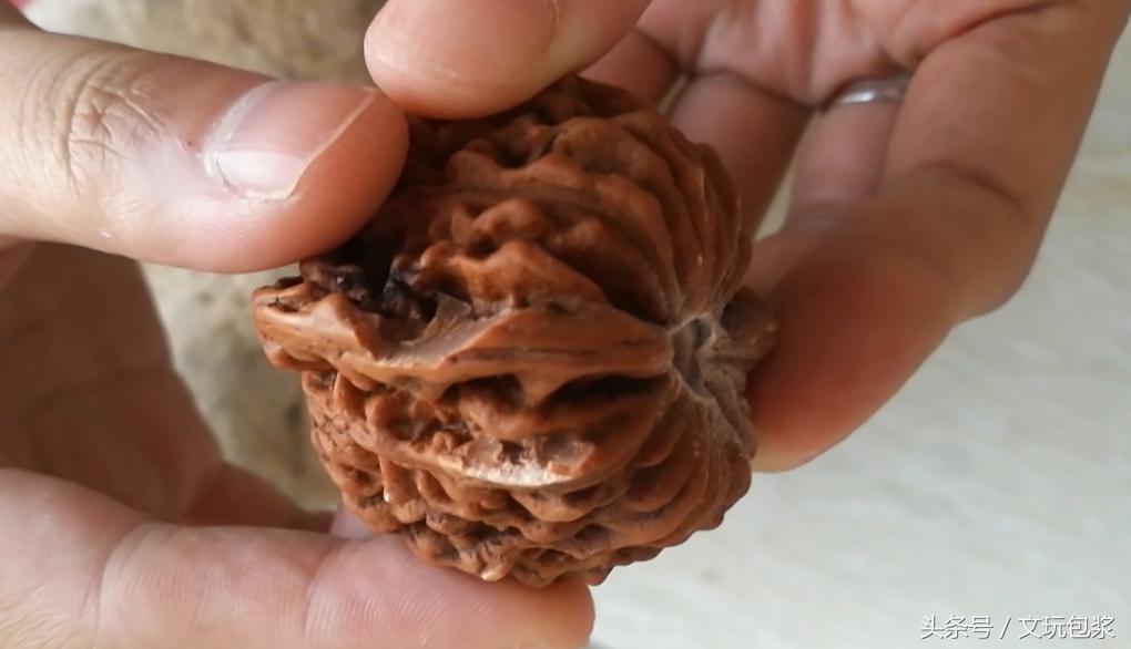 教您几招就能识破假核桃,核桃作假新玩法