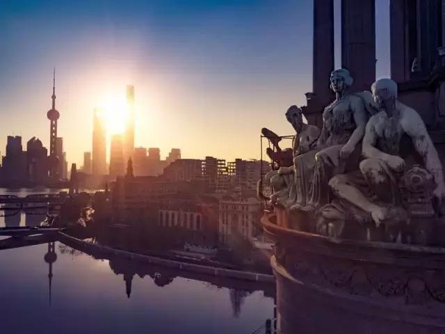 著名商业摄影师作品图片,采访一年收入两千万女博主