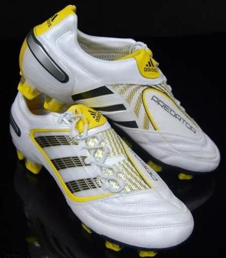 阿迪达斯足球鞋为什么很强,阿迪达斯纪念足球鞋