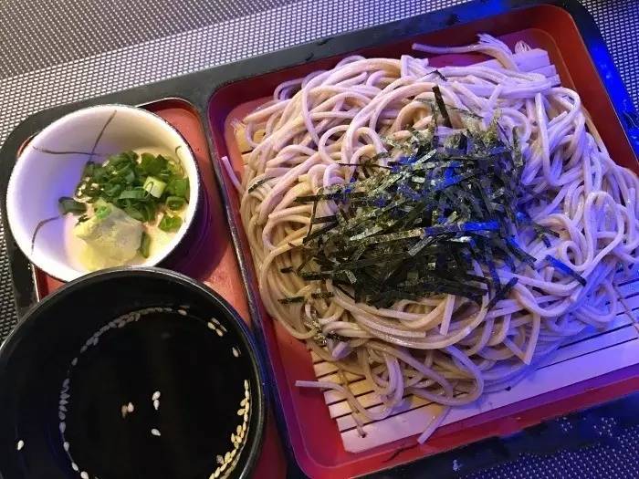 适合夏天吃的各种凉面,让你胃口大开的夏日凉面