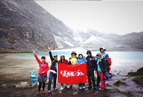 稻城亚丁自驾好还是跟团好,稻城亚丁跟团好还是自己去好