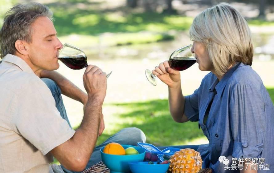 女人怎么不花钱能让自己衰老慢点,没有谁可以拒绝衰老呢