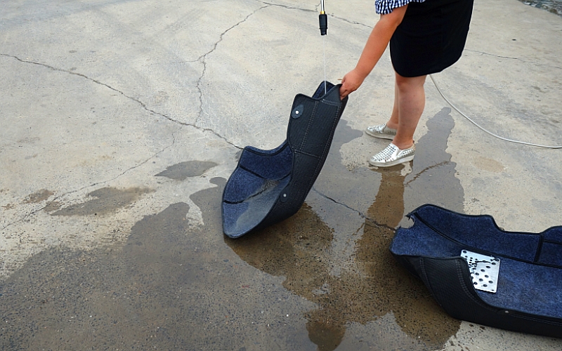 用它轻松搞定洗车清洁到位,怎么快速洗车洗得干净效力快