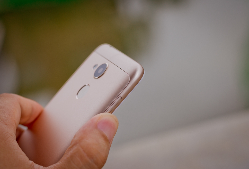 荣耀畅玩6a详解,不费流量而且还好玩的游戏推荐