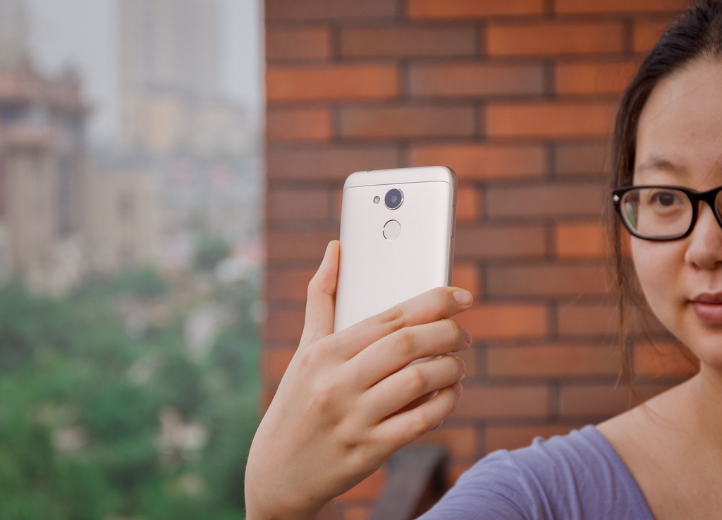 荣耀畅玩6a详解,不费流量而且还好玩的游戏推荐