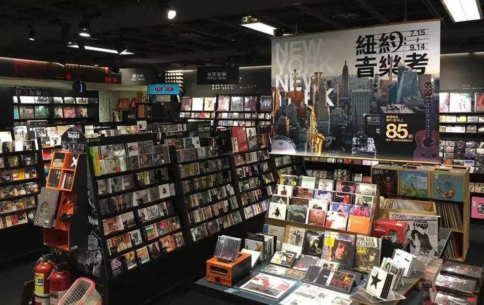 没人买纸质书的时候，诚品书店靠什么活下来？这个故事很励志