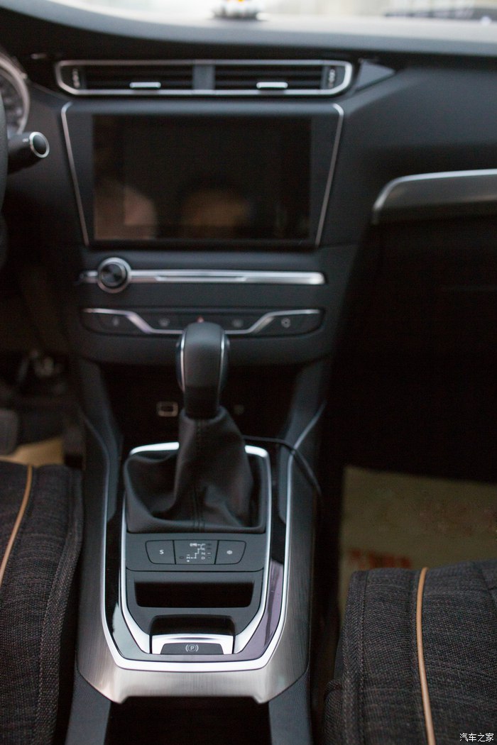 20版标致408油耗1.6t真实油耗,空间大油耗低60-80万轿车