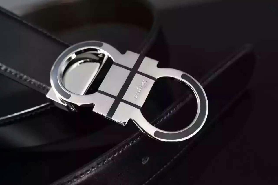 皮带范思哲贵还是gucci贵 (范思哲皮带适合正装还是休闲装)