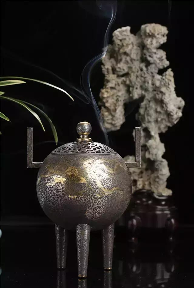 沉香熏小像杨柳伴啼鸦来潘家园感受香文化盛宴