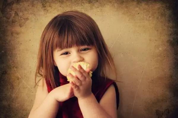 误食蚊香液男孩后续,蚊香液小孩误食了中毒死亡