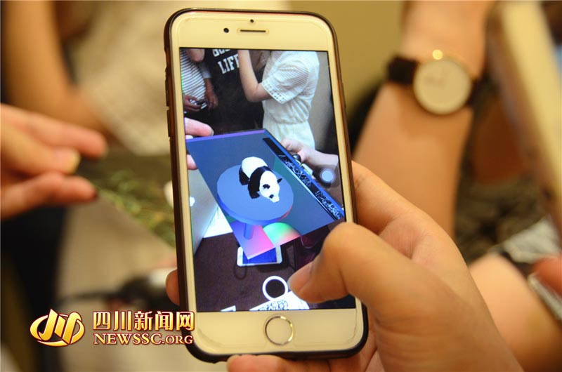 当大熊猫遇上VR粉丝可与其“零距离”接触了,图