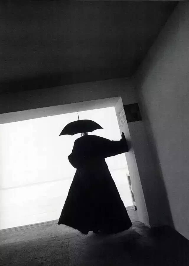 我开始怀念那个夏天歌曲,我开始怀念那些再也回不去的日子