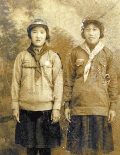 中国的校服和外国的校服对比,外国人眼中的中国校服