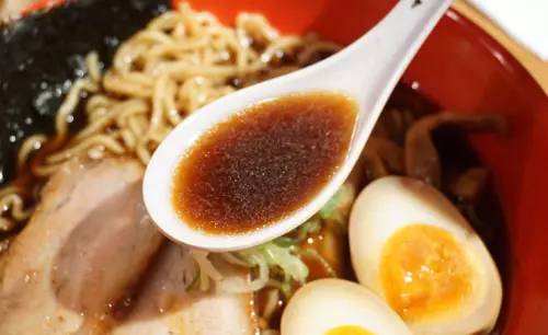 日本拉面该用什么拉面,日本拉面的汤为什么这么鲜