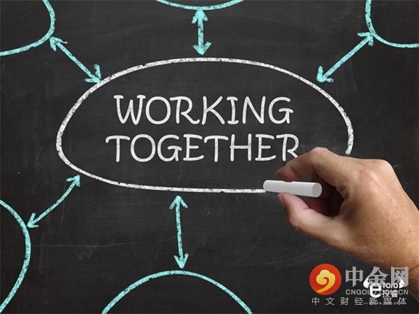 eToro：*币特比**“内战”在即e投睿呈上自救指南！