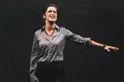 让人震动的话剧,4小时长篇话剧完整视频