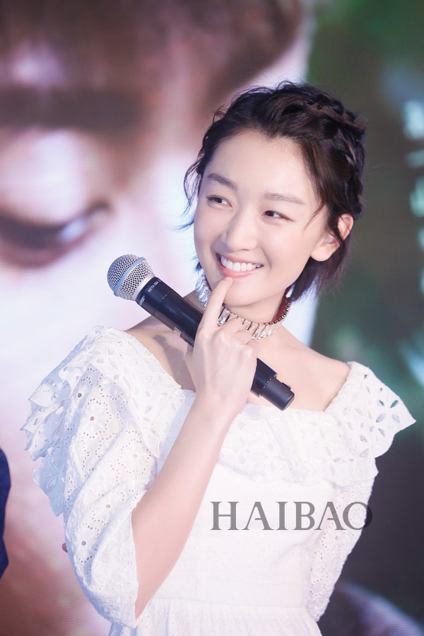 眼妆教程日常化妆显大不贴睫毛,眼妆上下画法