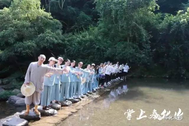 尘世喧嚣寻一方净土,雪窦寺禅修之旅