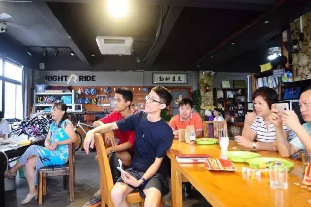 做个没感情有情怀的人,有情怀的人和没情怀的人